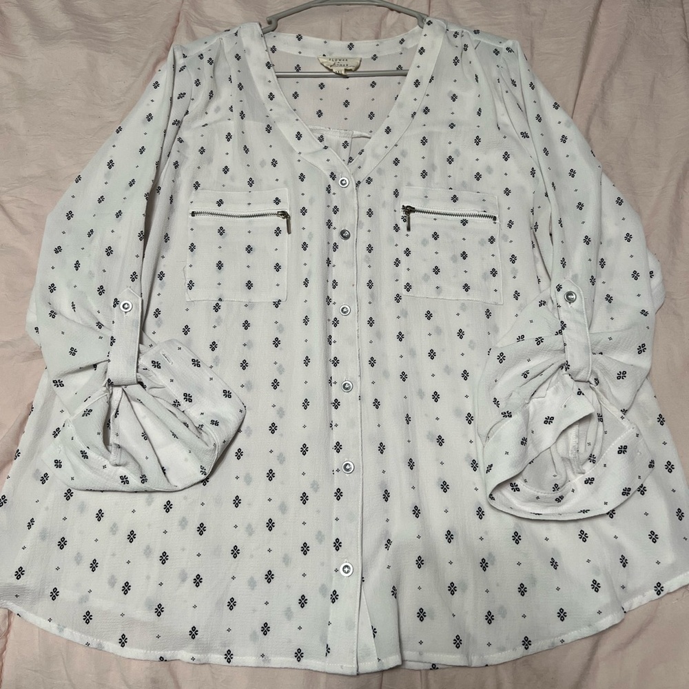 Flower & Feather Button Top Roll Tab Sleeves